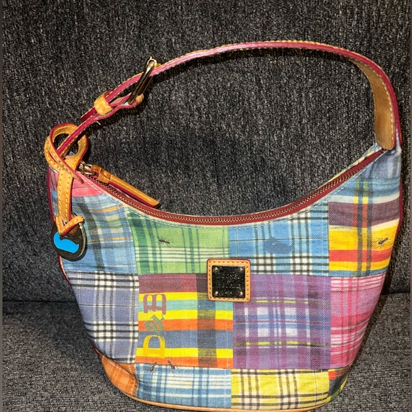 Dooney & Bourke Handbags - Dooney & Bourke Bag 🩷🔥